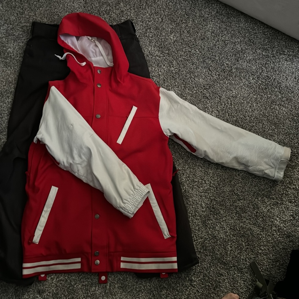 Used ski/snowboard outfit